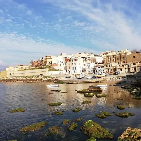 Vista Mare Trappeto (Sicily)